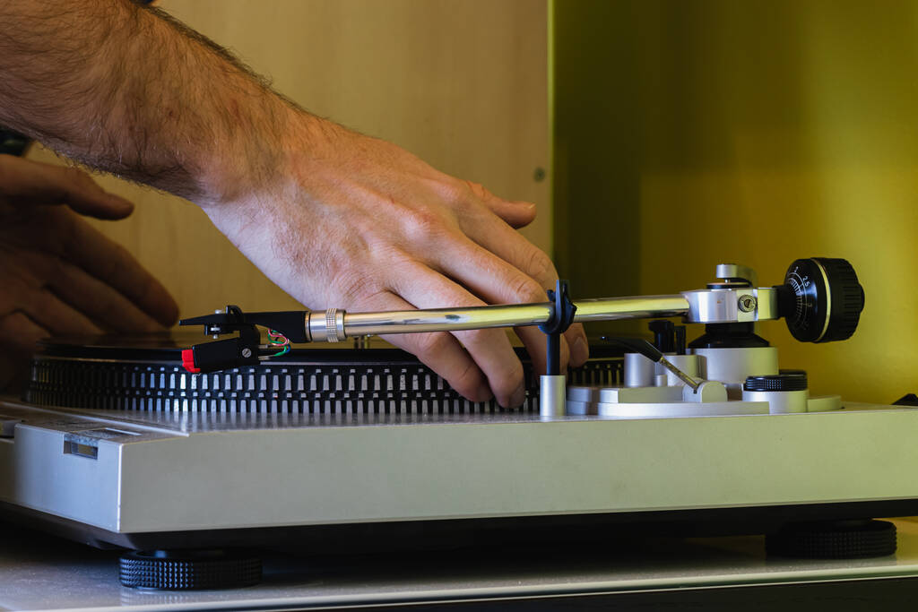 Playing Vinyl Records